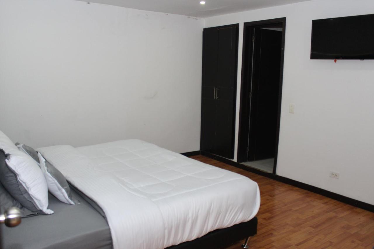 Hotel Dorado Plaza Богота Екстериор снимка